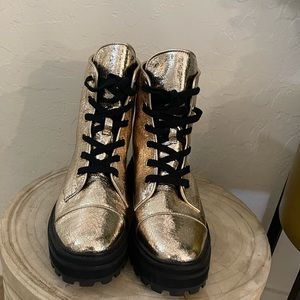 SCHUTZ Maylova Lug Sole Lace-up Bootie In Platina Leather size 9